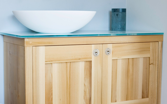 CABINETS & WARDROBES